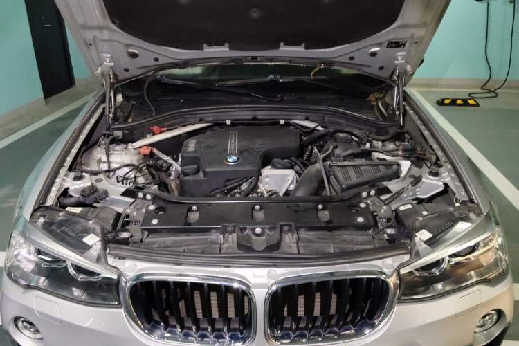 Used BMW X4 2016 xDrive20i M Sport Edition Engine Bay