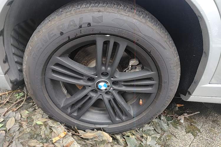 Used BMW X4 2016 xDrive20i M Sport Edition Left Front Wheel Hub