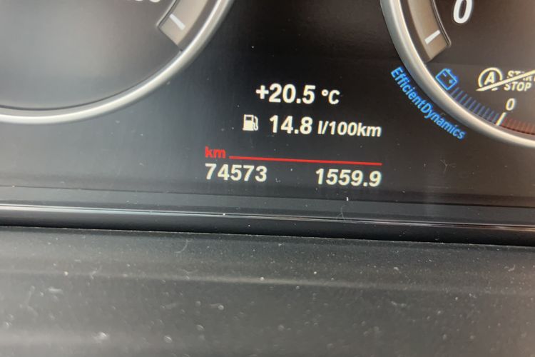Used BMW X4 2016 xDrive20i M Sport Edition Odometer Close Up