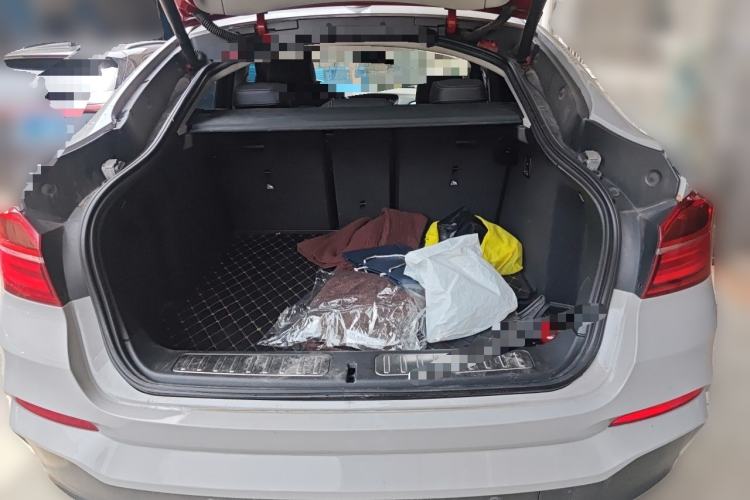 Used BMW X4 2016 xDrive20i M Sport Edition Trunk