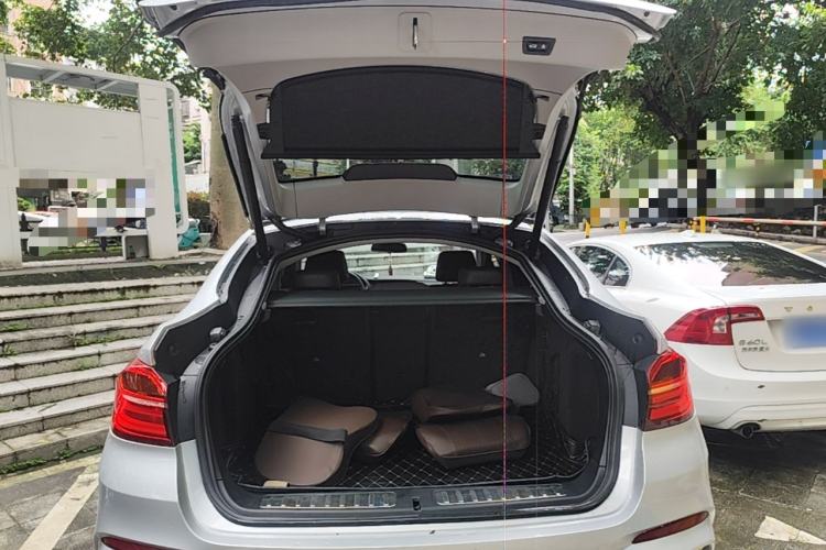 Used BMW X4 2016 xDrive20i M Sport Edition Trunk