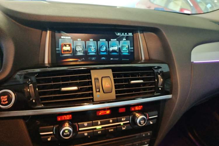 Used BMW X4 2016 xDrive20i M Sport Edition Audio And AC Panel