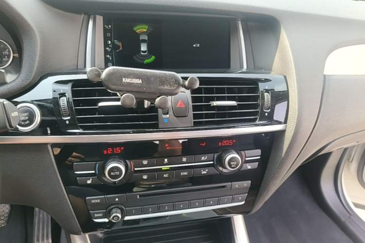Used BMW X4 2016 xDrive20i M Sport Edition Audio And AC Panel