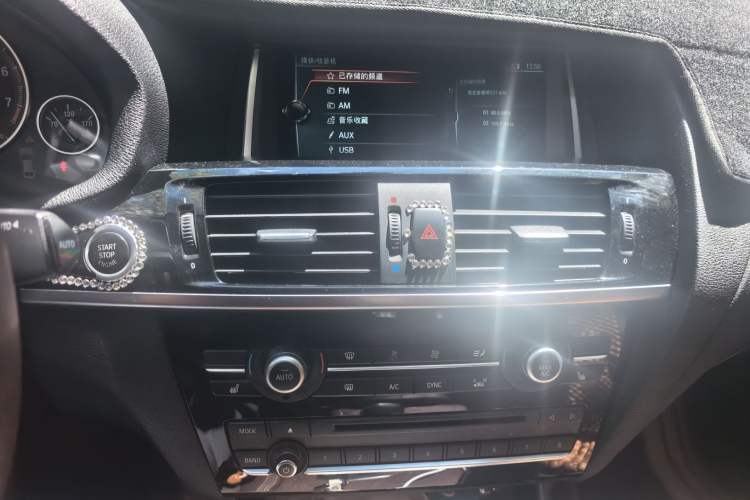 Used BMW X4 2016 xDrive20i M Sport Edition Audio And AC Panel
