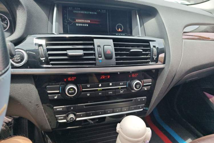 Used BMW X4  Audio And AC Panel