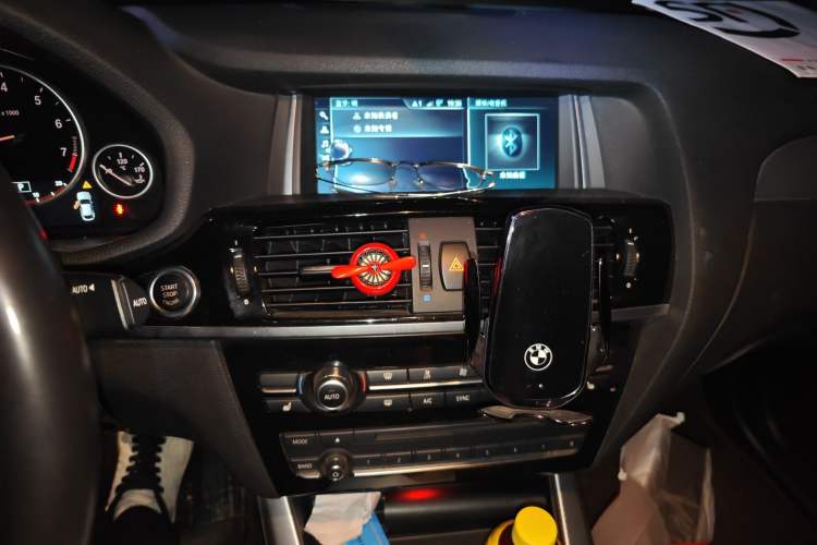 Used BMW X4 2016 xDrive20i M Sport Edition Audio And AC Panel