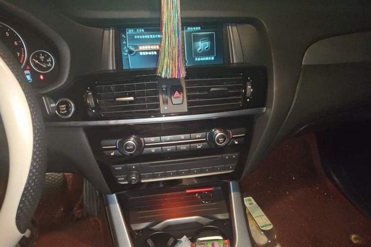 Used BMW X4 2016 xDrive20i M Sport Edition Audio And AC Panel