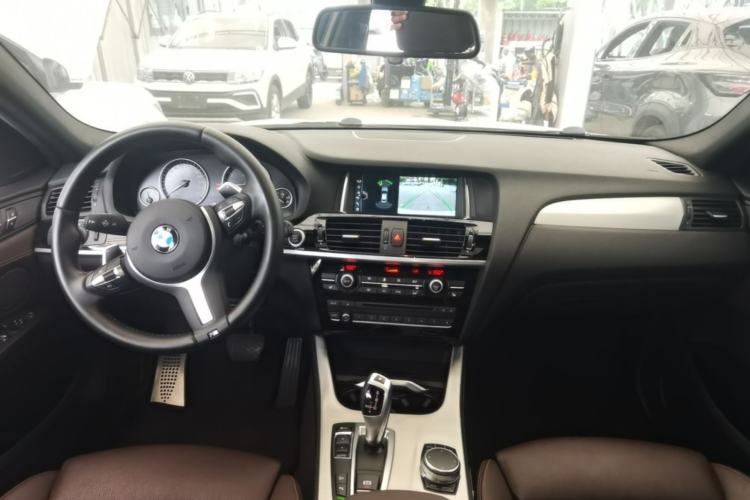 Used BMW X4 2016 xDrive20i M Sport Edition Center Console