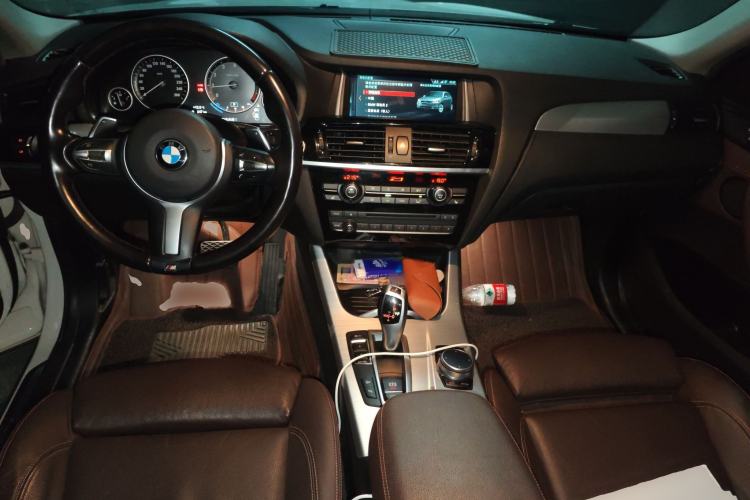 Used BMW X4 2016 xDrive20i M Sport Edition Center Console