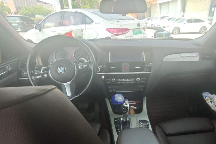 Used BMW X4 2016 xDrive20i M Sport Edition Center Console
