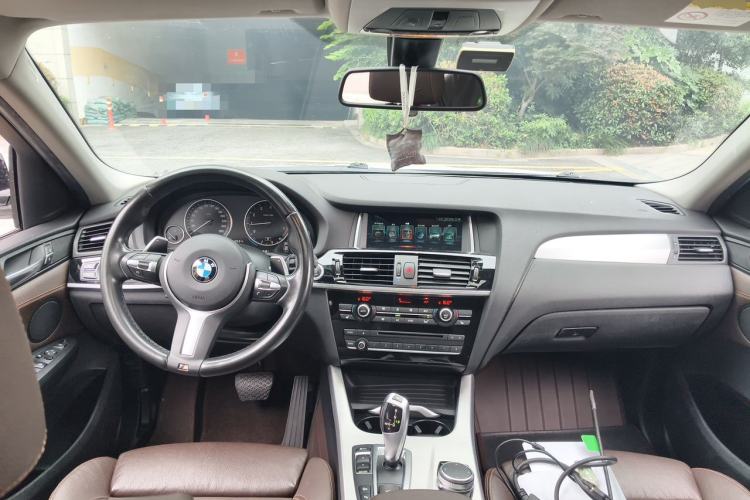 Used BMW X4 2016 xDrive20i M Sport Edition Center Console