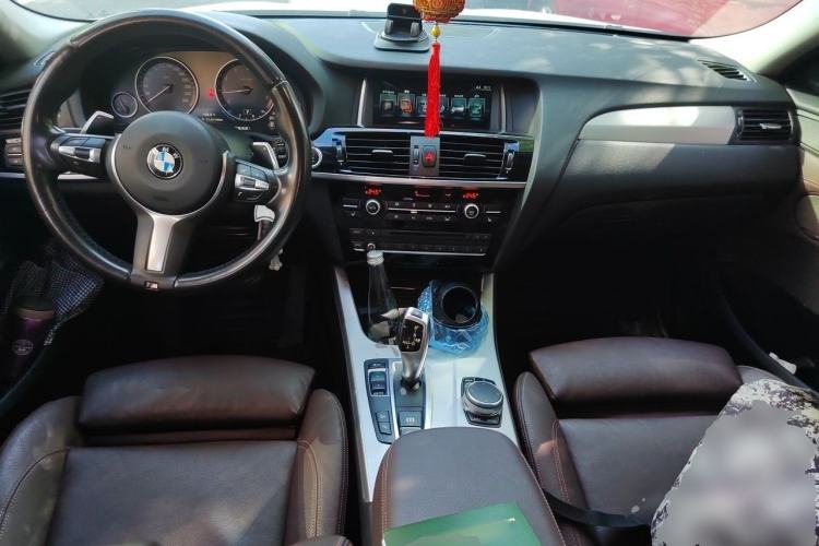 Used BMW X4 2016 xDrive20i M Sport Edition Center Console