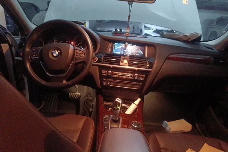 Used BMW X4 2016 xDrive20i M Sport Edition Center Console
