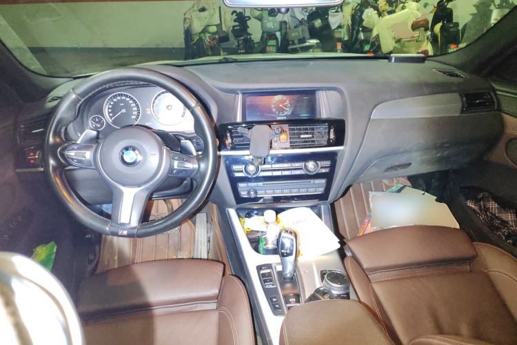 Used BMW X4 2016 xDrive20i M Sport Edition Center Console