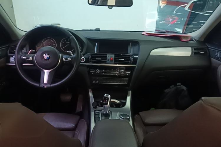 Used BMW X4 2016 xDrive20i M Sport Edition Center Console