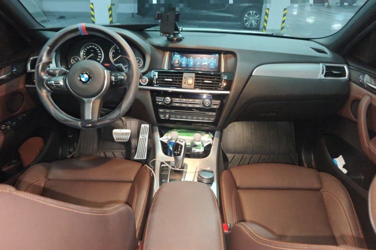 Used BMW X4 2016 xDrive20i M Sport Edition Center Console