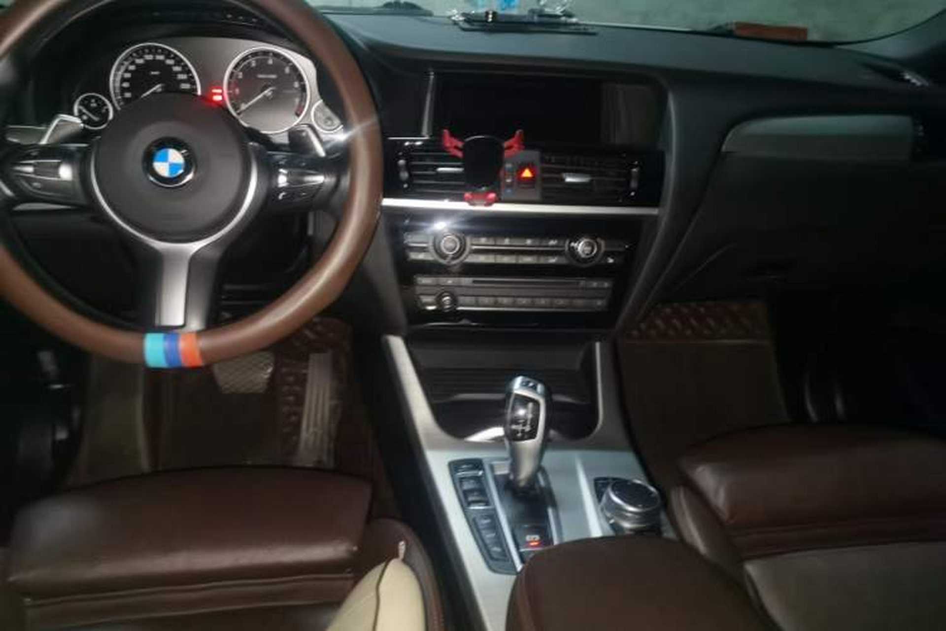 Used BMW X4 2016 xDrive20i M Sport Edition Center Console