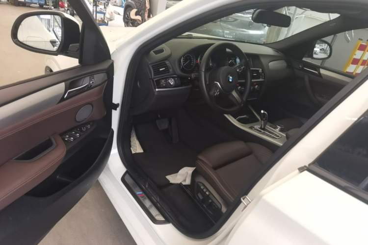 Used BMW X4 2016 xDrive20i M Sport Edition Driver Seat