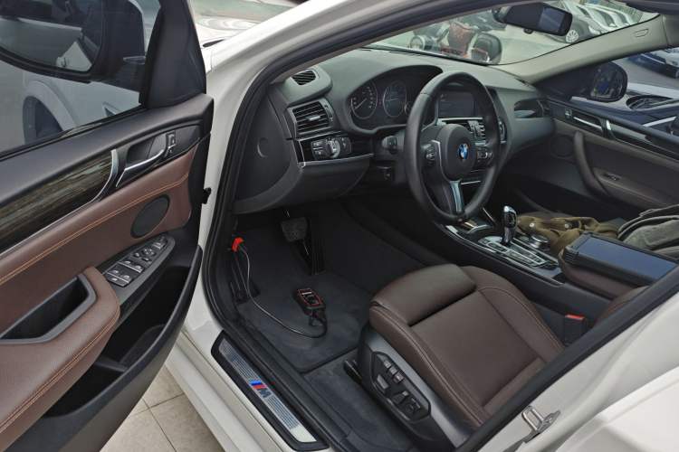 Used BMW X4 2016 xDrive20i M Sport Edition Driver Seat