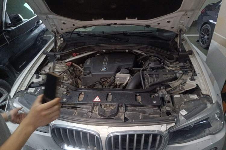 Used BMW X4 2016 xDrive20i M Sport Edition Engine Bay