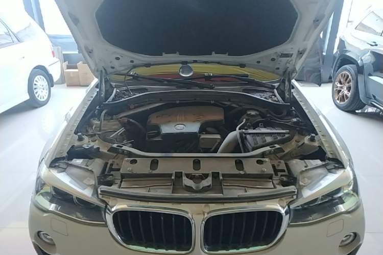 Used BMW X4 2016 xDrive20i M Sport Edition Engine Bay