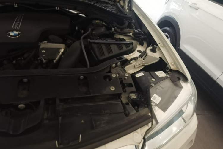 Used BMW X4 2016 xDrive20i M Sport Edition Engine Bay Left