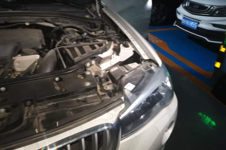 Used BMW X4 2016 xDrive20i M Sport Edition Engine Bay Left