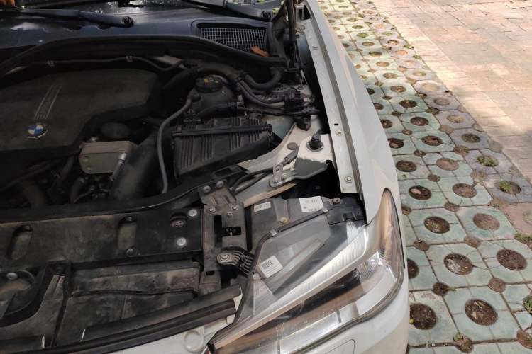 Used BMW X4 2016 xDrive20i M Sport Edition Engine Bay Left
