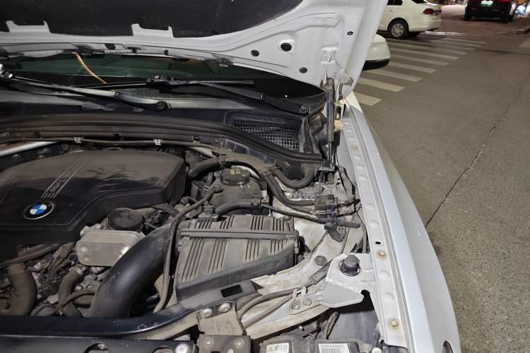 Used BMW X4 2016 xDrive20i M Sport Edition Engine Bay Left