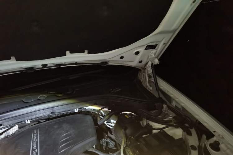 Used BMW X4 2016 xDrive20i M Sport Edition Engine Bay Left