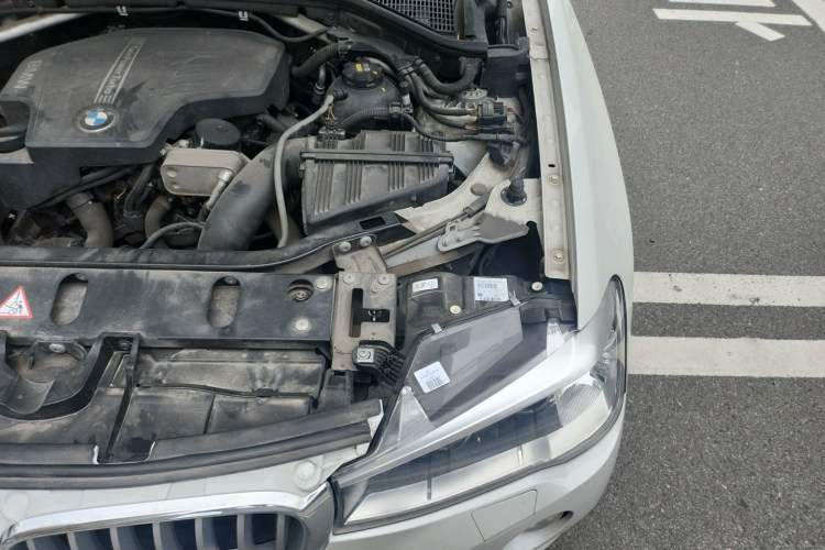 Used BMW X4 2016 xDrive20i M Sport Edition Engine Bay Left