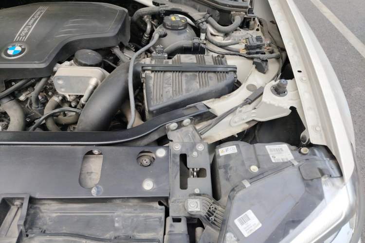 Used BMW X4 2016 xDrive20i M Sport Edition Engine Bay Left