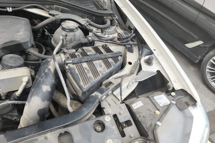 Used BMW X4 2016 xDrive20i M Sport Edition Engine Bay Left