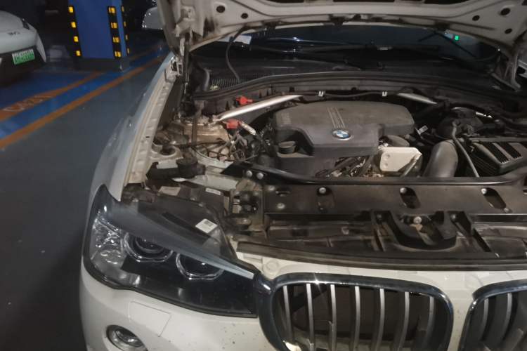 Used BMW X4 2016 xDrive20i M Sport Edition Engine Bay Right