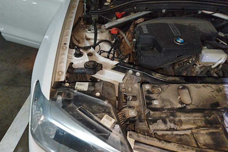 Used BMW X4 2016 xDrive20i M Sport Edition Engine Bay Right