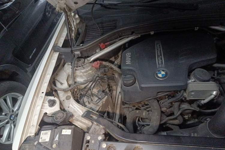 Used BMW X4 2016 xDrive20i M Sport Edition Engine Bay Right