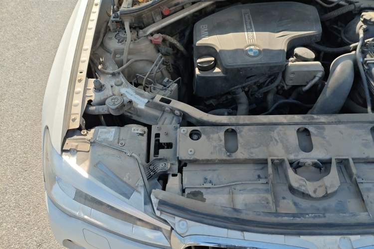 Used BMW X4 2016 xDrive20i M Sport Edition Engine Bay Right