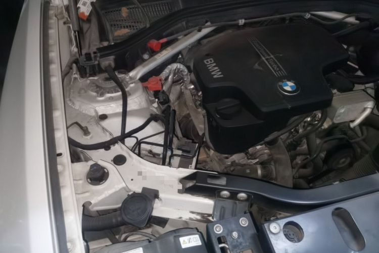 Used BMW X4 2016 xDrive20i M Sport Edition Engine Bay Right