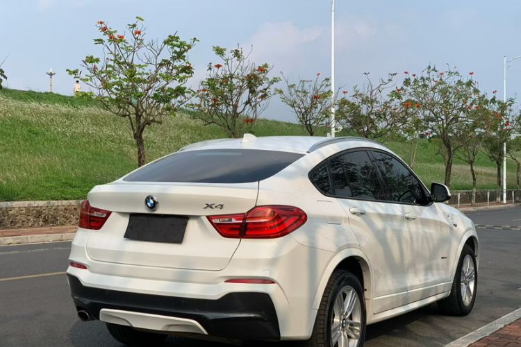 Used BMW X4 2016 xDrive20i M Sport Edition Exterior 5