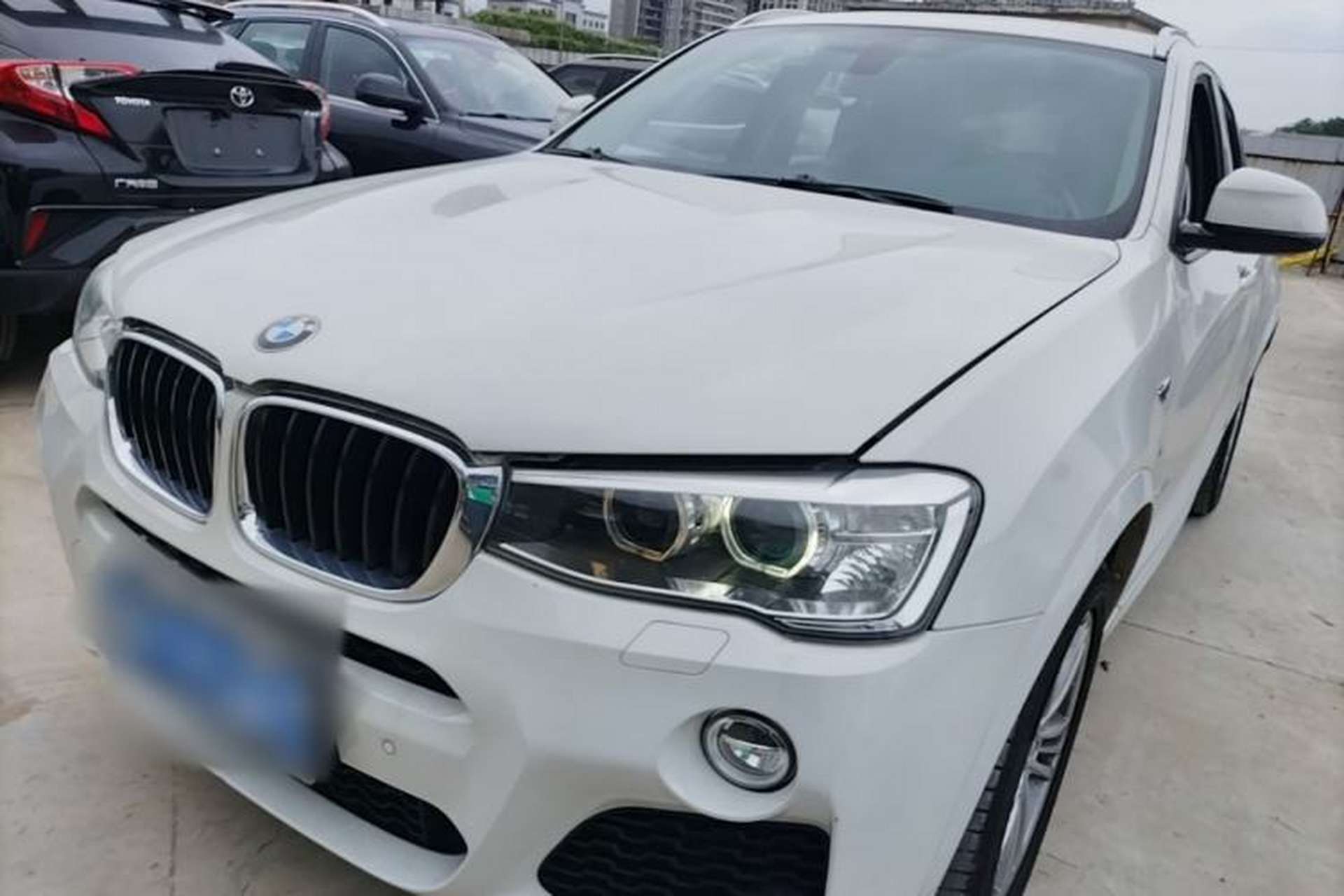 Used BMW X4 2016 xDrive20i M Sport Edition Front Left 45 Deg