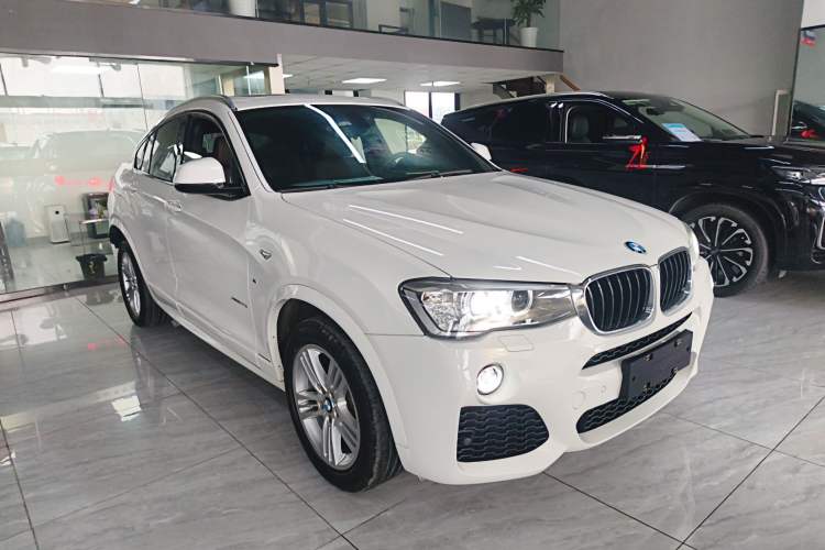 Used BMW X4 2016 xDrive20i M Sport Edition Front Right 45 Deg