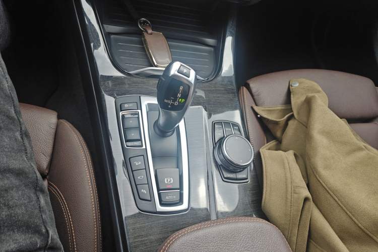 Used BMW X4 2016 xDrive20i M Sport Edition Gear Lever