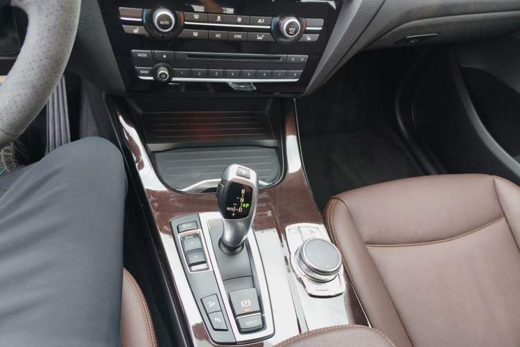 Used BMW X4 2016 xDrive20i M Sport Edition Gear Lever