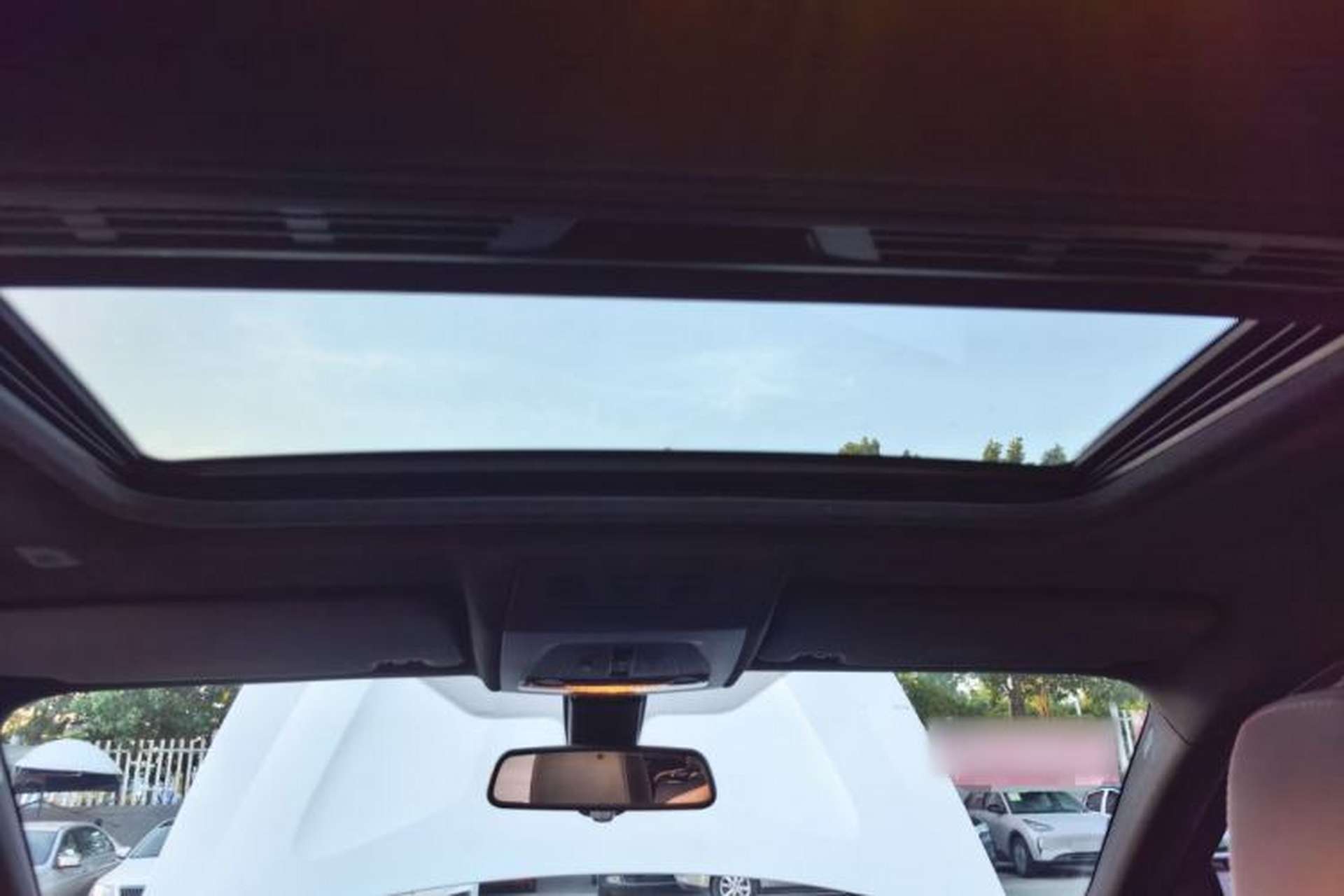 Used BMW X4 2016 xDrive20i M Sport Edition Headliner