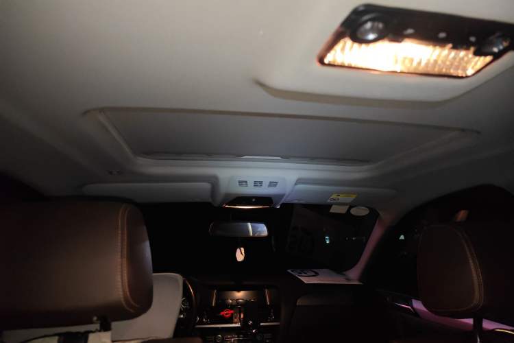 Used BMW X4 2016 xDrive20i M Sport Edition Headliner