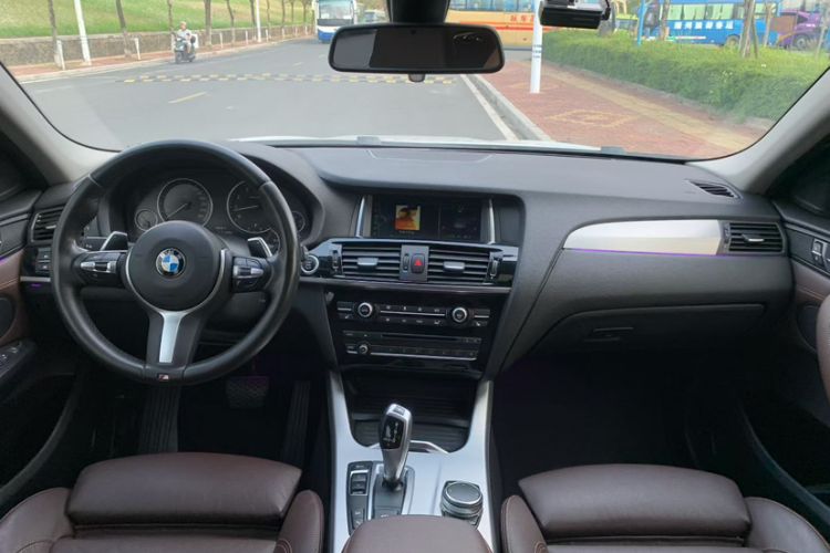 Used BMW X4 2016 xDrive20i M Sport Edition Interior 1