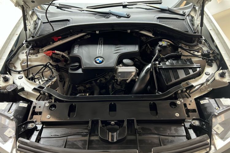 Used BMW X4 2016 xDrive20i M Sport Edition Interior 10