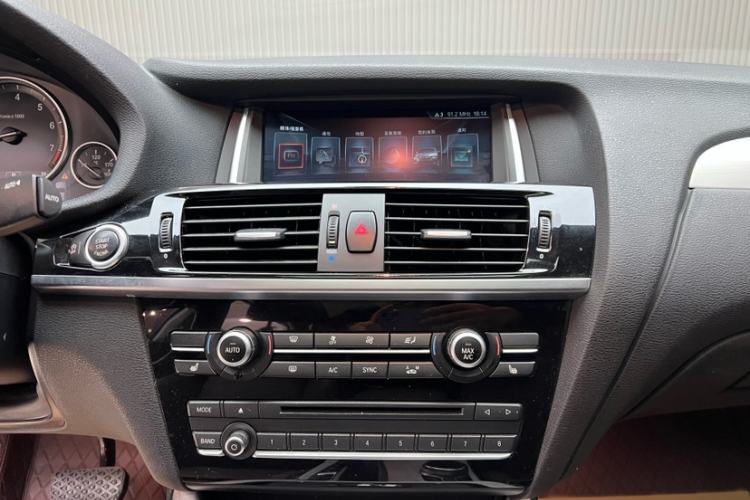 Used BMW X4 2016 xDrive20i M Sport Edition Interior 3