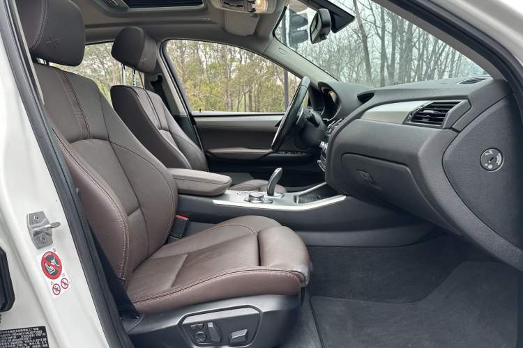 Used BMW X4 2016 xDrive20i M Sport Edition Interior 4