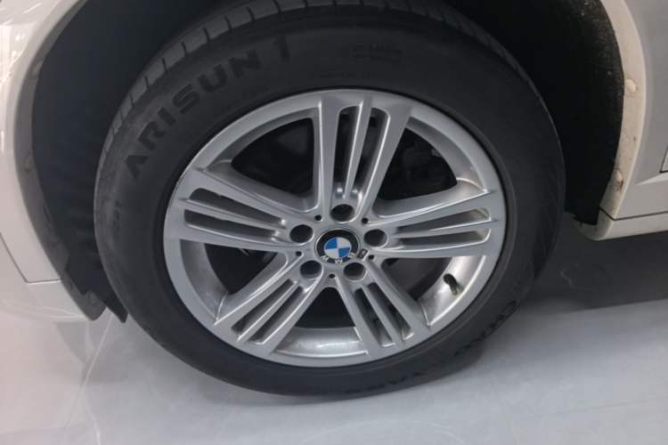 Used BMW X4 2016 xDrive20i M Sport Edition Left Front Wheel Hub